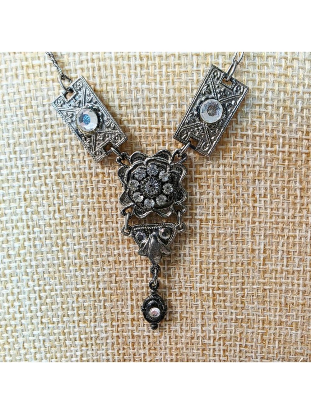Bellagio Crystals Necklace Rhinestone Floral Drop Silver Tone Pendant Necklace
